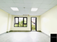 Cho thuê văn phòng, địa điểm :chưa đến 10tr cho 1 sàn 80m2, nhà 2 mặt tiền ngã 4