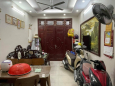 Bán nhanh nhà Nguyễn Văn Huyên 37m2, vài bước ra phố, an ninh tốt, 4.5tỷ