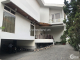 Cho thuê biệt thự sân vườn, Thảo Điền, 1 hầm + 2 tầng, 900m2, 5PN