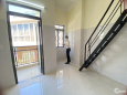 CHDV mới, có gác, ban công, cửa sổ, thoáng, sạch sẽ khu sân bay, giá tốt