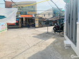 Hẻm ô tô Một trệt hai lầu giá không tới 3T