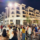 Bán nhà riêng: Cần bán Gấp giá rẻ căn Shophouse kinh doanh Đ.Thái sơn khu T&T Lo