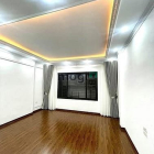 Nhà phố: Cho Thuê nhà ngõ 193 Phố Trung Kính,dt 55m2 x5t, mt 4.2m, giá 22tr