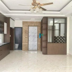 Nhà riêng: Cho thuê nhà phân Lô Nguyễn Xiển dt 70m x5 tầng thang máy, mt 4.5m