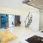 Nhà hàng - Khách sạn: Căn hộ có gác, ban công mới xây gần chợ Bình Tiên, quận 6