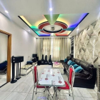 Bán nhà riêng: Toà Villa - 5 Tầng - Ngay 4xã - Hoà Bình -Lê Văn Quới,160m2 (6.8x