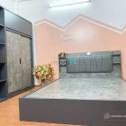 Bán biệt thự: Bán nhà Nguyễn Văn Huyên, phân lô, oto, kinh doanh, lô góc 21 tỷ