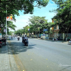 Bán biệt thự: Mặt tiền CMT8 Vòng Xoay Nhà Thờ 28m2 đất 4,5 tỷ nhà 3 tấm 100m2 sà