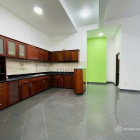 Bán nhà riêng: BIỆT THỰ VIP SÂN VƯỜN – P14 Bình Thạnh – 210m² – Ngang 10m