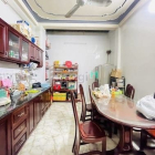 Bán nhà riêng: Chính chủ bán nhà hxh trần hưng đạo q5 - 3,7m x 14m chỉ 10,8 tỉ