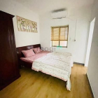 Bán căn hộ chung cư: Tập thể Quỳnh Mai_Ha Bà Trưng_ô tô_ sổ to 80m2 2pn chỉ 3,8