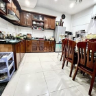 Bán nhà riêng: Q1-Lê Thị Riêng- Hẻm xe hơi thông- cách mặt tiền 100m- 5 tầng 5PN