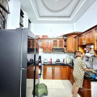 Bán nhà riêng: Bán nhà 3 tầng 4m x13m. Hẻm xe tải thông Nguyễn Văn Qúa. Gía 5 tỷ