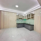 Bán nhà riêng: nhà vị trí đắc địa lên sóng. Căn góc 2 mặt tiền Tô ngọc vân. Q12.