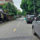 Bán nhà riêng: Nhà đẹp hàng xóm phố Việt Hưng, chỉ hơn 6 tỷ, ô tô đỗ tận cổng