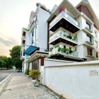 Bán đất thổ cư: Đất đấu giá phường Việt Hưng vỉa hè oto tránh dt 90m2 mt 8.5m