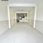 Nhà riêng: Nhà (4m x 20m) 5 tầng, điện 3 pha, tời hàng, Đường Chiến Lược.