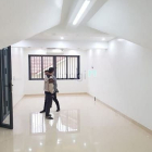 Nhà riêng: Cho thuê nhà ngõ 71 đỗ quang 65m x 6T ngõ ô tô tránh