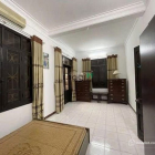 Nhà riêng: Cho thuê nhà ngõ 131 nguyễn thị định 58m x5T thang máy