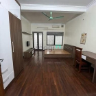 Nhà riêng: Cho thuê nhà ngõ 33 chùa láng 85m x 5T ô tô đỗ cửa