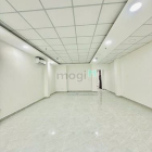 Nhà riêng: Cho thuê tòa nhà có hầm xe - nguyên căn