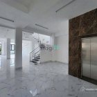 Nhà phố: Cho thuê tòa nhà Mặt tiền gần Tô Hiến Thành Q10