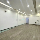 Nhà phố: Cho thuê nhà mặt tiền Trần Quang Diệu, Quận 3.