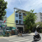 Nhà phố: Nhà đẹp, mới sơn sửa lại MT đường 55 quận 6 giá 18 tr/th