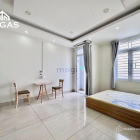 Nhà hàng - Khách sạn: Căn Hộ Ban Công Full Nội Thất Gần Ngã 4 Hàng Xanh 