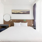 Nhà hàng - Khách sạn: Căn Hộ 1 PN Ban Công Cao Cấp - Lê Văn Sỹ - Chợ Phạm Văn Ha