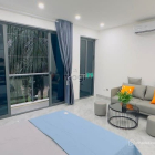 Nhà hàng - Khách sạn: Căn Hộ Ban Công ... Rộng 40m2 ... Ngay Mặt Tiền Đường