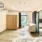 Nhà hàng - Khách sạn: 1PN ban công, máy giặt riêng, Ung Văn Khiêm ngay sát Ngoại