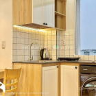 Nhà hàng - Khách sạn: Căn hộ 2PN full nội thất gỗ máy giặt riêng ban công khu Tâ