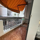 Nhà hàng - Khách sạn: Căn hộ cao cấp 1PN có Ban công gần LOTTE MART Tân Bình