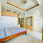 Nhà hàng - Khách sạn:  Căn Hộ Mới Tách Bếp Và 1 Phòng Ngủ Có Ban Công Và Thang 