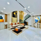 Bán nhà riêng: Nhà rộng 80m² Võ Văn Tần, 5PN, 4WC, chỉ 9.8 tỷ Vị trí vàng Quận 3