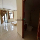 Bán nhà riêng: Bán nhà 5 tầng, xe oto ngủ trong nhà Nguyễn Thuợng Hiền, 55m2, 8.