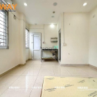Phòng trọ: Cho thuê phòng studio cửa sổ siêu thoáng gần chợ Hoàng Hoa Thám TB