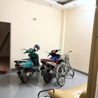 Phòng trọ: Cho thuê nhà 50m² + gác, thoáng sáng, gần đường Lê Đức Thọ