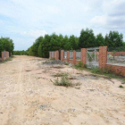 Cần bán gấp 02 lô góc, đất nền mặt tiền đường 10m, ven biển tx. Lagi