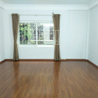 Bán nhà lô góc 50m2x5T khu phân lô Viện Quân Y 108 Vĩnh Tuy, MT 6m ô tô 7 chỗ vào nhà giá 5.85 tỷ