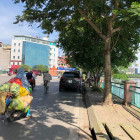 Gia đình chúng Tôi cần bán gấp ngôi nhà 5 Tầng Đẹp mặt phố Nguyễn Đình Thi