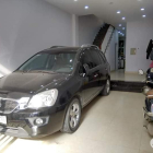 Nhà đẹp Tây Hồ, gara ô tô, thang máy chờ, 68m2, 6.8 tỷ