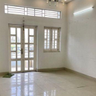Cho thuê nhà 1 lầu mặt tiền 136 Nguyễn Văn Linh phường Tân Thuận Tây Quận 7