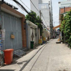 Cho thuê nhà hẻm xe hơi 134 Nguyễn Thị Thập