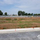 gia đình tôi đang cần tiền gấp Tôi cần bán lô đất 120m2 MẶT TIỀN ĐƯỜNG DT747- Ngay chợ Tân Hiệp- 900tr.