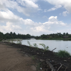 Lô đất mặt tiền sông, đường xe hơi, cách Q2 chỉ 6km