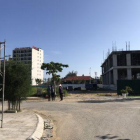 cần sang nhượng lại 2 lô liền kề đường thanh niên giá 15,7tr/m