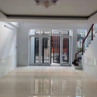 Nhà 1 trệt 2 lầu, 2 mặt tiền, 4 phòng ngủ, chính chủ, bao hoàn công, Thủ Dầu Một