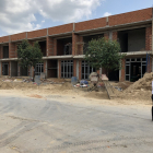 Bán nhà trệt lầu và 3 phòng trọ, sổ hồng riêng KCN MP3